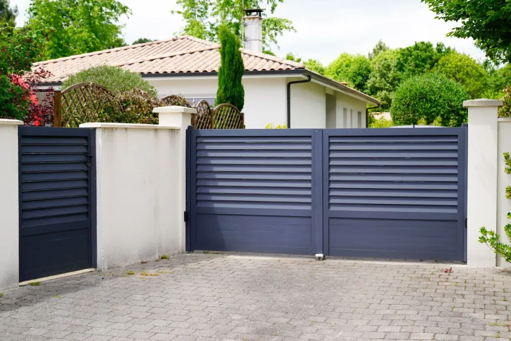Portail electrique exterieur